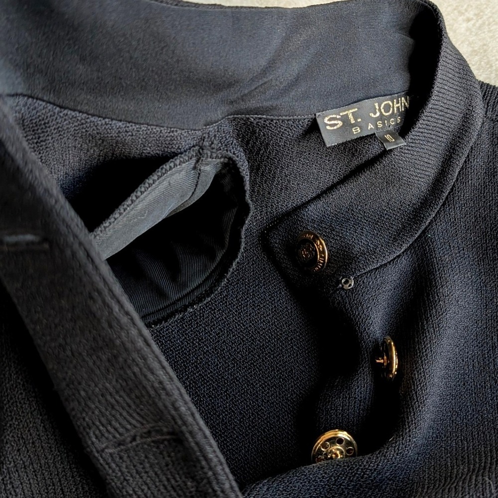 St. John Basics Black Santana Knit Mock Neck Jacket Gold Crest Buttons Size 10 - Picture 7 of 9